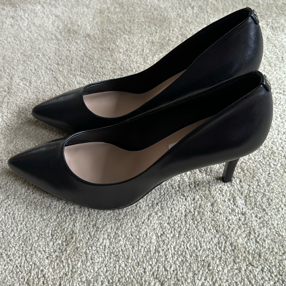 Karl Lagerfeld heels. Black. Size 8.